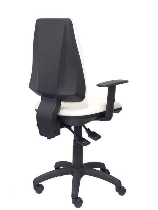 Modelo Elche S - Silla de oficina ergonómica con mecanismo sincro y regulable en altura - Asiento y respaldo tapizados en similpiel color blanco (BRAZOS REGULABLES INCLUIDOS)