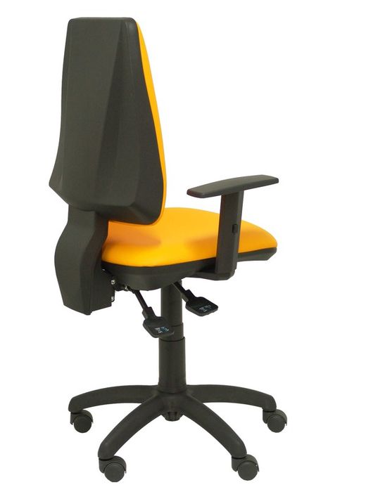 Modelo Elche S - Silla de oficina ergonómica con mecanismo sincro y regulable en altura - Asiento y respaldo tapizados en similpiel color naranja (BRAZOS REGULABLES INCLUIDOS)