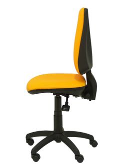 Modelo Elche - Silla de oficina ergonómica con mecanismo asincro, regulable en altura. Asiento y respaldo tapizados en similpiel color naranja.