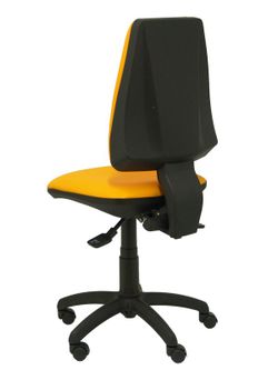 Modelo Elche - Silla de oficina ergonómica con mecanismo asincro, regulable en altura. Asiento y respaldo tapizados en similpiel color naranja.