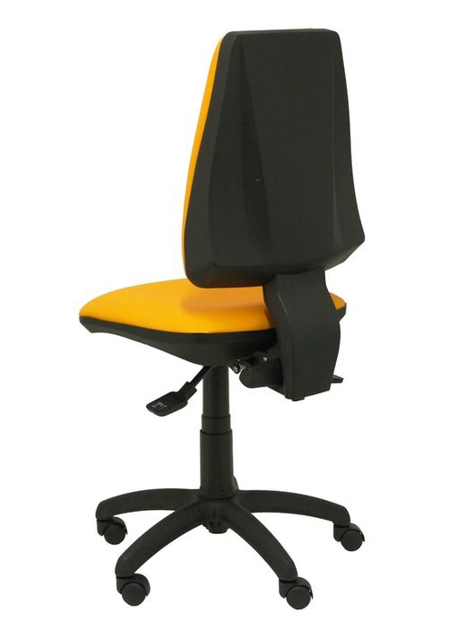 Modelo Elche - Silla de oficina ergonómica con mecanismo asincro, regulable en altura. Asiento y respaldo tapizados en similpiel color naranja.
