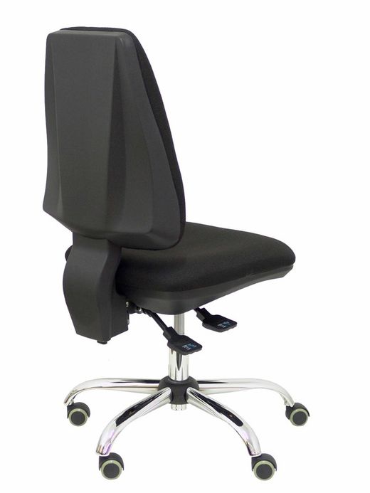 Modelo Elche - Silla de oficina ergonómica con mecanismo asincro y regulable en altura - Asiento y respaldo tapizados en tejido BALI color negro - Espuma viscoelástica, base cromada y ruedas con rodamiento de goma.