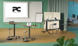 Modelo Griego - Mesa de trabajo regulable con ajuste electrico. Tablero de madera en color natural y estructura en color blanco. Dispone de ruedas con freno.