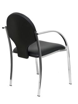 Modelo Hellin - Pack 2 sillas confidentes ergonómicas con brazos fijos incorporados, apilable y estructura cromada - Asiento y respaldo tapizados en similpiel color negro