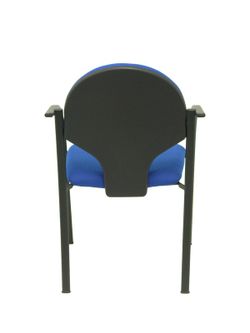 Modelo Hellin  Pack de 2 sillas confidente ergonómica con brazos fijos incorporados, apilable y estructura en color negro  Asiento y respaldo tapizados en tejido BALI color azul