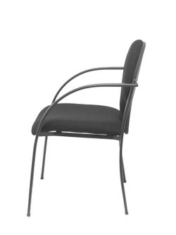 Modelo Hellin  Pack de 2 sillas confidente ergonómica con brazos fijos incorporados, apilable y estructura en color negro  Asiento y respaldo tapizados en tejido BALI color negro