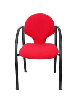 Modelo Hellin  Pack de 2 sillas confidente ergonómica con brazos fijos incorporados, apilable y estructura en color negro  Asiento y respaldo tapizados en tejido BALI color rojo