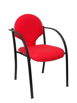 Modelo Hellin  Pack de 2 sillas confidente ergonómica con brazos fijos incorporados, apilable y estructura en color negro  Asiento y respaldo tapizados en tejido BALI color rojo