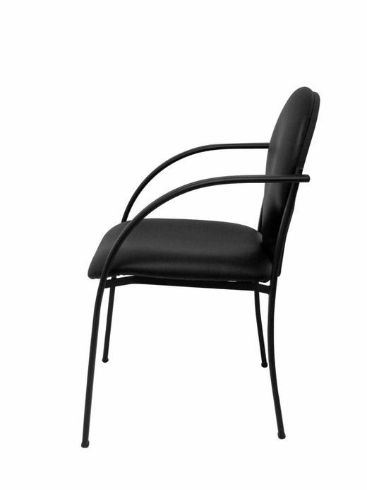 Modelo Hellin  Pack de 2 sillas confidente ergonómica con brazos fijos incorporados, apilable y estructura en color negro  Asiento y respaldo tapizados en tejido piel color negro