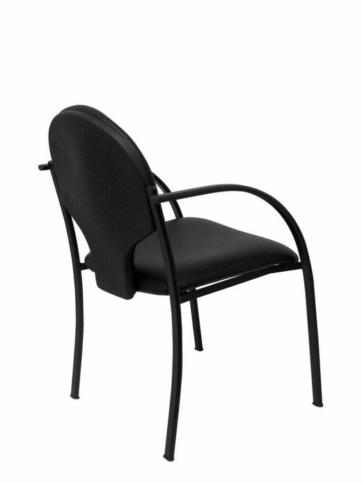 Modelo Hellin  Pack de 2 sillas confidente ergonómica con brazos fijos incorporados, apilable y estructura en color negro  Asiento y respaldo tapizados en tejido SIMILPIEL color negro