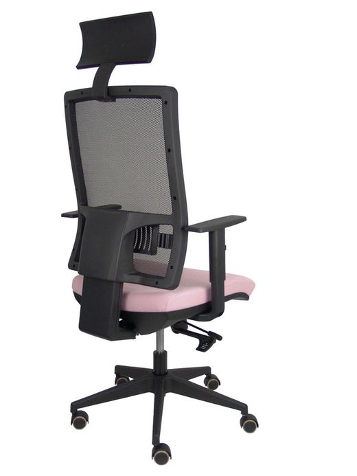 Modelo Horna - Silla de oficina ergonómica con mecanismo sincro con traslack y regulable en altura - Respaldo alto de malla transpirable con cabecero fijo y apoyo lumbar regulable. Asiento tapizado en tejido BALI colo rosa.