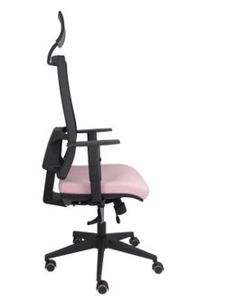 Modelo Horna - Silla de oficina ergonómica con mecanismo sincro con traslack y regulable en altura - Respaldo alto de malla transpirable con cabecero fijo y apoyo lumbar regulable. Asiento tapizado en tejido BALI colo rosa.