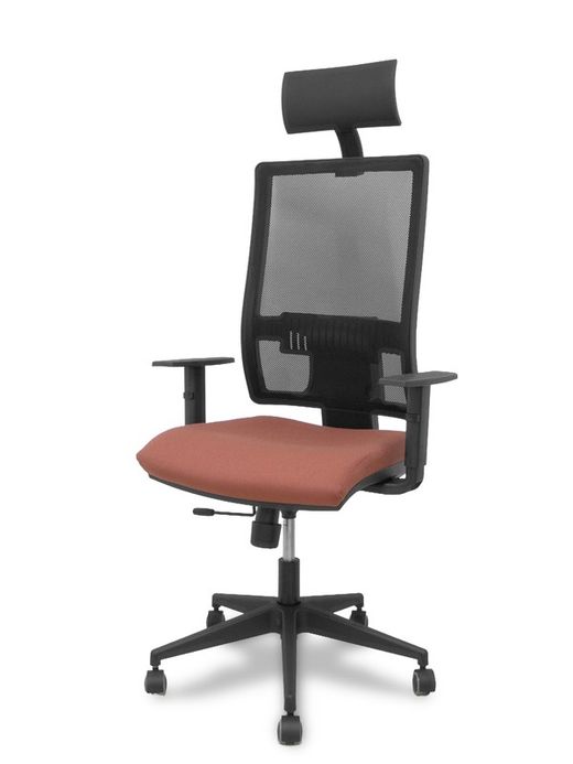Modelo Horna - Silla de oficina ergonómica con mecanismo sincro con traslack y regulable en altura - Respaldo alto de malla transpirable con cabecero fijo y apoyo lumbar regulable. Asiento tapizado en tejido BALI color marrón.