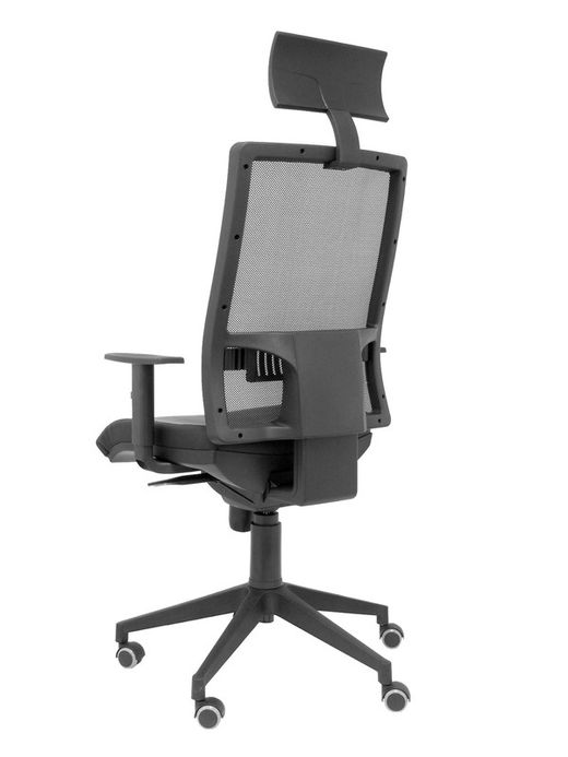 Modelo Horna  Silla de oficina ergonómica con mecanismo sincro y regulable en altura  Respaldo alto de malla transpirable con cabecero y asiento tapizado en piel color negro (CON CABECERO INCLUIDO)