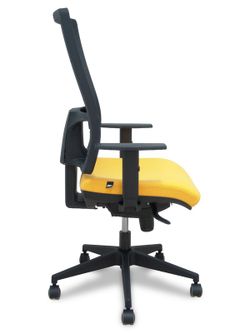 Modelo Horna - Silla de oficina ergonómica con mecanismo sincro y regulable en altura - Respaldo alto de malla transpirable y asiento tapizado en tejido BALI color amarillo