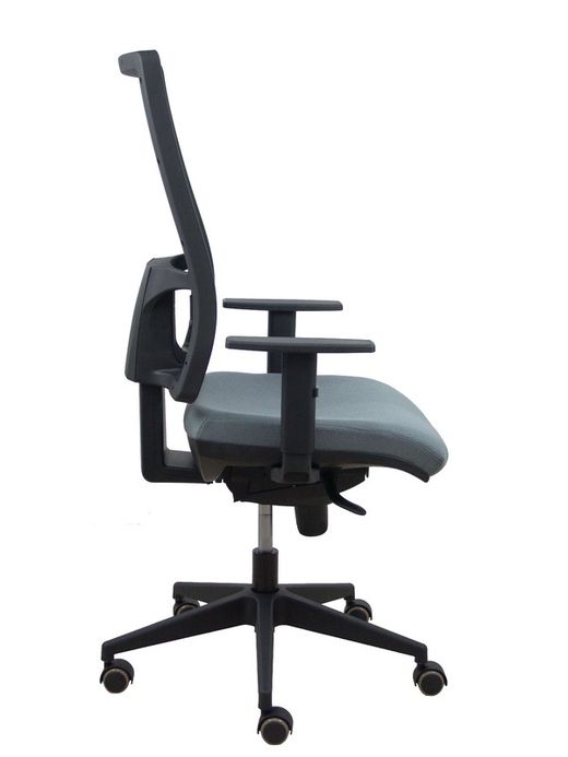 Modelo Horna - Silla de oficina ergonómica con mecanismo sincro y regulable en altura - Respaldo alto de malla transpirable  y asiento tapizado en tejido BALI color gris medio.