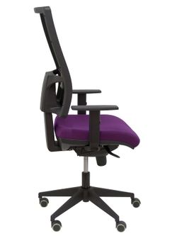 Modelo Horna - Silla de oficina ergonómica con mecanismo sincro y regulable en altura - Respaldo alto de malla transpirable y asiento tapizado en tejido BALI color morado