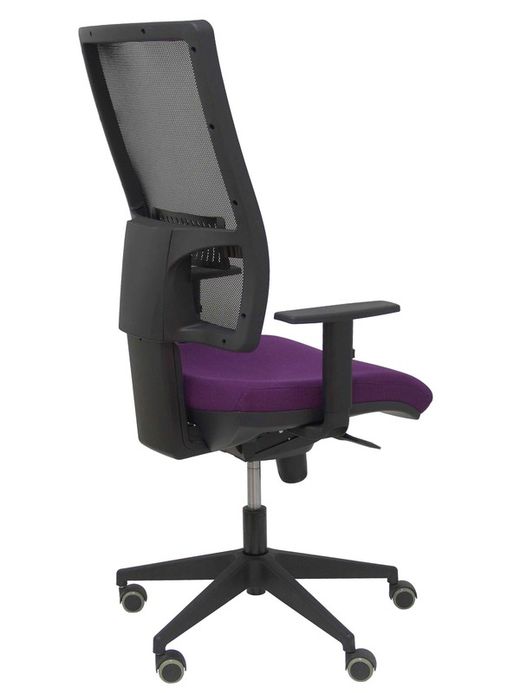 Modelo Horna - Silla de oficina ergonómica con mecanismo sincro y regulable en altura - Respaldo alto de malla transpirable y asiento tapizado en tejido BALI color morado