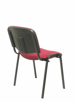 Modelo Iso  Pack de 2 sillas confidentes ergonómica, apilable, multiusos y estructura en color negro. Asiento y respaldo tapizados en tejido bali color granate.