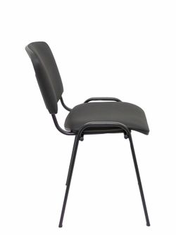 Modelo Iso  Pack de 4 sillas confidentes ergonómica, apilable, multiusos y estructura en color negro  Asiento y respaldo tapizados en tejido similpiel color negro.