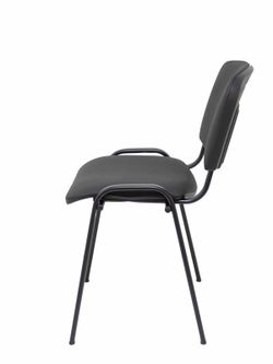 Modelo Iso  Pack de 4 sillas confidentes ergonómica, apilable, multiusos y estructura en color negro  Asiento y respaldo tapizados en tejido similpiel color negro.