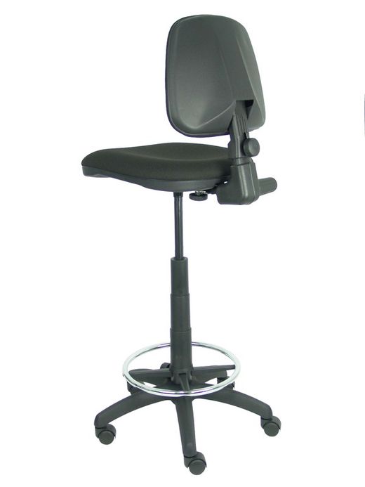 Modelo Isso - Taburete ergonómico giratorio y regulable en altura con aro reposapiés cromado (INCLUIDO)  Asiento y respaldo tapizados en tejido bali color negro.