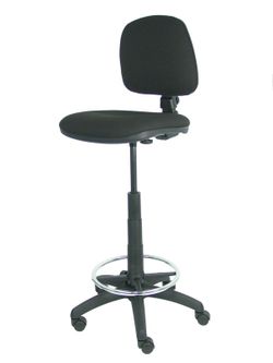 Modelo Isso - Taburete ergonómico giratorio y regulable en altura con aro reposapiés cromado (INCLUIDO)  Asiento y respaldo tapizados en tejido bali color negro.