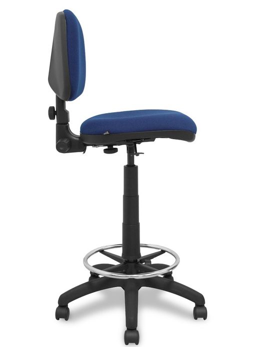 Modelo Isso - Taburete ergonómico giratorio y regulable en altura con aro reposapiés cromado (INCLUIDO)  Asiento y respaldo tapizados en tejido bali color turquesa.