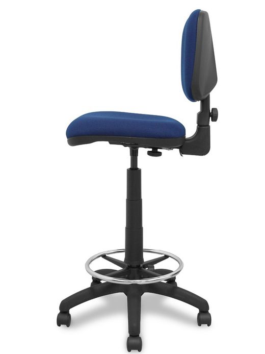 Modelo Isso - Taburete ergonómico giratorio y regulable en altura con aro reposapiés cromado (INCLUIDO)  Asiento y respaldo tapizados en tejido bali color turquesa.