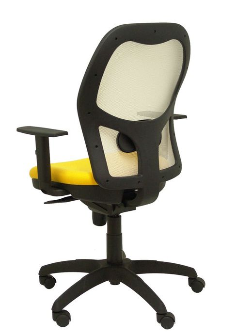 Modelo Jorquera - Silla de oficina ergonómica con mecanismo sincro, brazos regulables y ajustable en altura - Respaldo de malla transpirable en color blanco y asiento tapizados en tejido BALI color amarillo