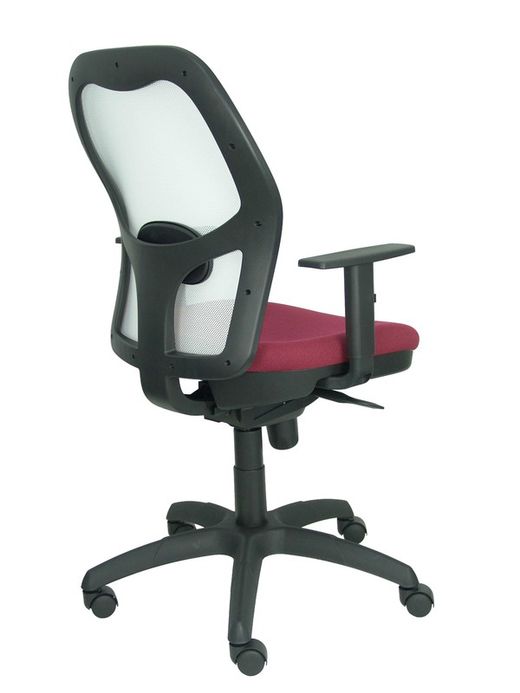Modelo Jorquera - Silla de oficina ergonómica con mecanismo sincro, brazos regulables y ajustable en altura - Respaldo de malla transpirable en color blanco y asiento tapizados en tejido BALI color granate