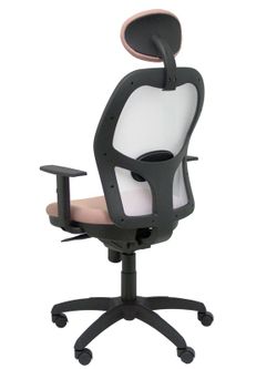 Modelo Jorquera - Silla de oficina ergonómica con mecanismo sincro, brazos regulables y ajustable en altura  Respaldo de malla transpirable en color blanco y asiento tapizados en tejido BALI color rosa pálido (CON CABECERO)