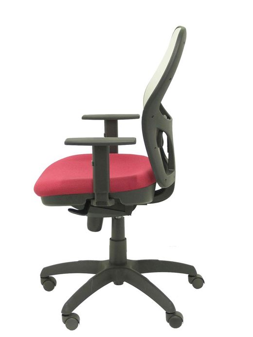 Modelo Jorquera - Silla de oficina ergonómica con mecanismo sincro, brazos regulables y ajustable en altura - Respaldo de malla transpirable en color gris y asiento tapizados en tejido BALI color granate