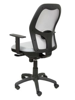Modelo Jorquera - Silla de oficina ergonómica con mecanismo sincro, brazos regulables y ajustable en altura - Respaldo de malla transpirable en color gris y asiento tapizados en tejido BALI color gris