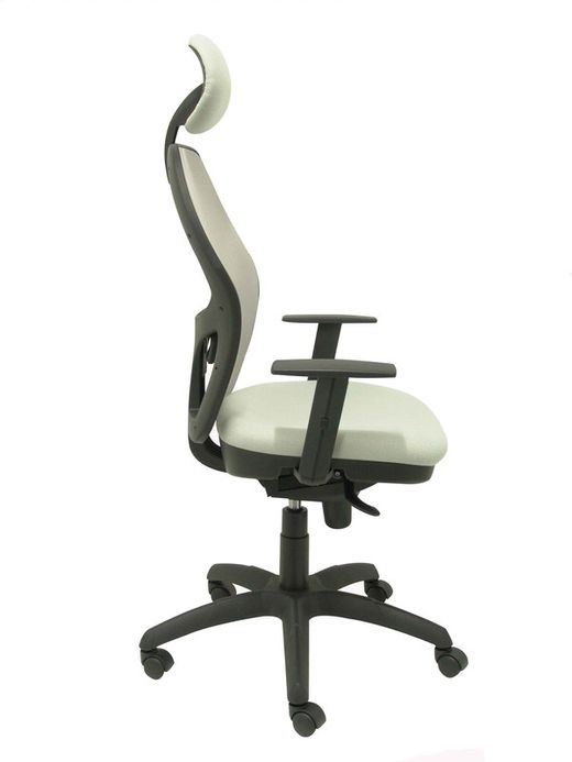 Modelo Jorquera - Silla de oficina ergonómica con mecanismo sincro, brazos regulables y ajustable en altura  Respaldo de malla transpirable en color gris y asiento tapizados en tejido BALI color gris claro (CON CABECERO)