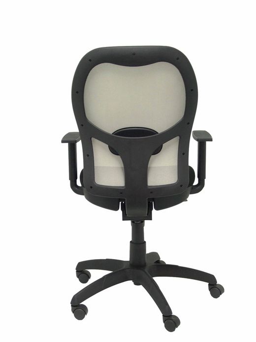 Modelo Jorquera - Silla de oficina ergonómica con mecanismo sincro, brazos regulables y ajustable en altura - Respaldo de malla transpirable en color gris y asiento tapizados en tejido BALI color negro