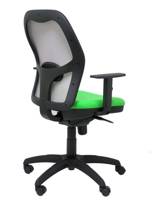 Modelo Jorquera - Silla de oficina ergonómica con mecanismo sincro, brazos regulables y ajustable en altura - Respaldo de malla transpirable en color gris y asiento tapizados en tejido BALI color pistacho
