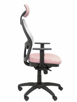 Modelo Jorquera - Silla de oficina ergonómica con mecanismo sincro, brazos regulables y ajustable en altura  Respaldo de malla transpirable en color gris y asiento tapizados en tejido BALI color rosa pálido (CON CABECERO)