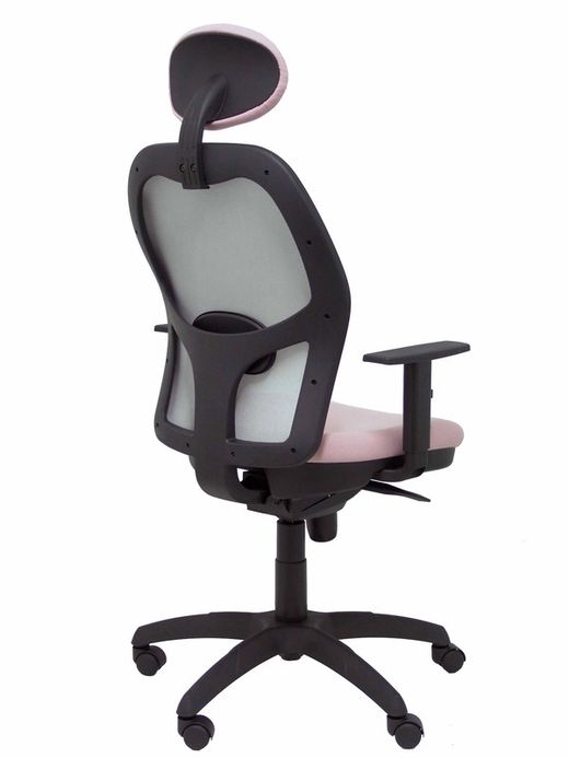 Modelo Jorquera - Silla de oficina ergonómica con mecanismo sincro, brazos regulables y ajustable en altura  Respaldo de malla transpirable en color gris y asiento tapizados en tejido BALI color rosa pálido (CON CABECERO)