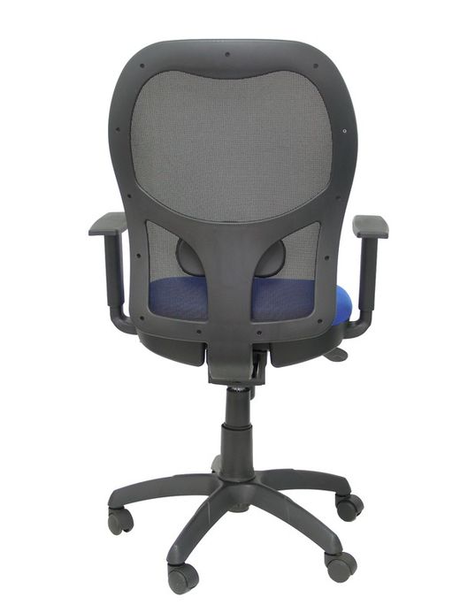 Modelo Jorquera - Silla de oficina ergonómica con mecanismo sincro, brazos regulables y ajustable en altura - Respaldo de malla transpirable en color negro y asiento tapizados en tejido BALI color azul
