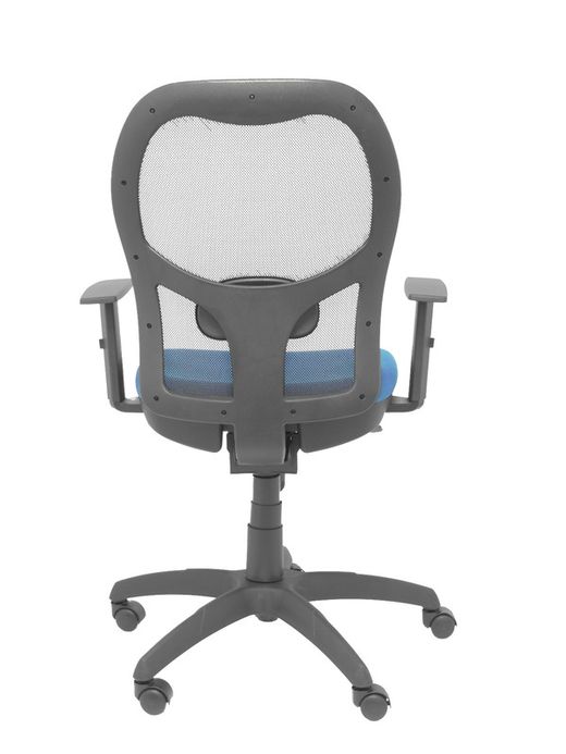 Modelo Jorquera - Silla de oficina ergonómica con mecanismo sincro, brazos regulables y ajustable en altura - Respaldo de malla transpirable en color negro y asiento tapizados en tejido BALI color azul marino