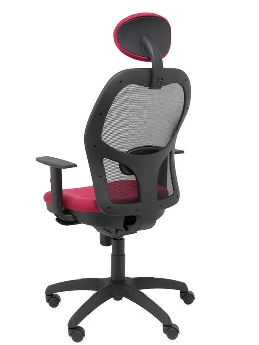 Modelo Jorquera - Silla de oficina ergonómica con mecanismo sincro, brazos regulables y ajustable en altura  Respaldo de malla transpirable en color negro y asiento tapizados en tejido BALI color granate (CON CABECERO)