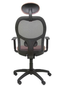 Modelo Jorquera - Silla de oficina ergonómica con mecanismo sincro, brazos regulables y ajustable en altura  Respaldo de malla transpirable en color negro y asiento tapizados en tejido BALI color rosa pálido (CON CABECERO)