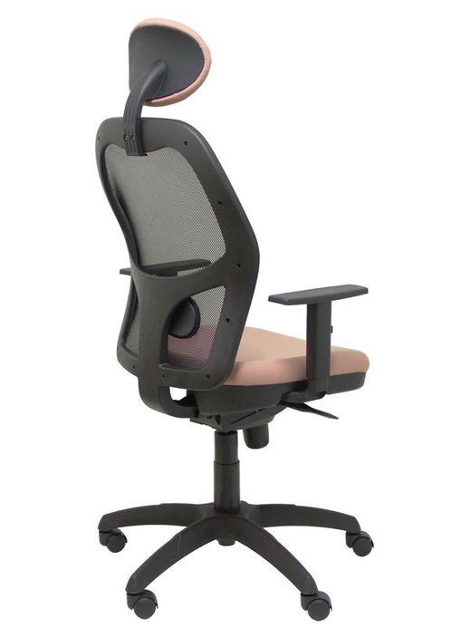 Modelo Jorquera - Silla de oficina ergonómica con mecanismo sincro, brazos regulables y ajustable en altura  Respaldo de malla transpirable en color negro y asiento tapizados en tejido BALI color rosa pálido (CON CABECERO)