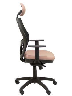 Modelo Jorquera - Silla de oficina ergonómica con mecanismo sincro, brazos regulables y ajustable en altura  Respaldo de malla transpirable en color negro y asiento tapizados en tejido BALI color rosa pálido (CON CABECERO)