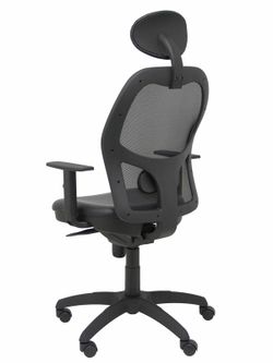 Modelo Jorquera - Silla de oficina ergonómica con mecanismo sincro, brazos regulables y ajustable en altura  Respaldo de malla transpirable en color negro y asiento tapizados en tejido SIMILPIEL color negro (CON CABECERO)