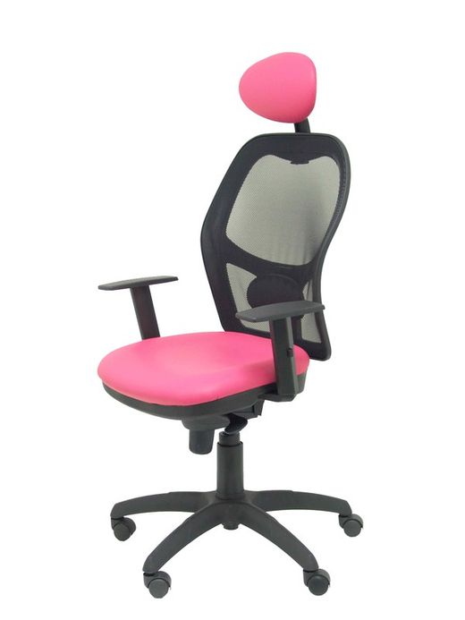 Modelo Jorquera - Silla de oficina ergonómica con mecanismo sincro, brazos regulables y ajustable en altura  Respaldo de malla transpirable en color negro y asiento tapizados en tejido SIMILPIEL color rosa (CON CABECERO)