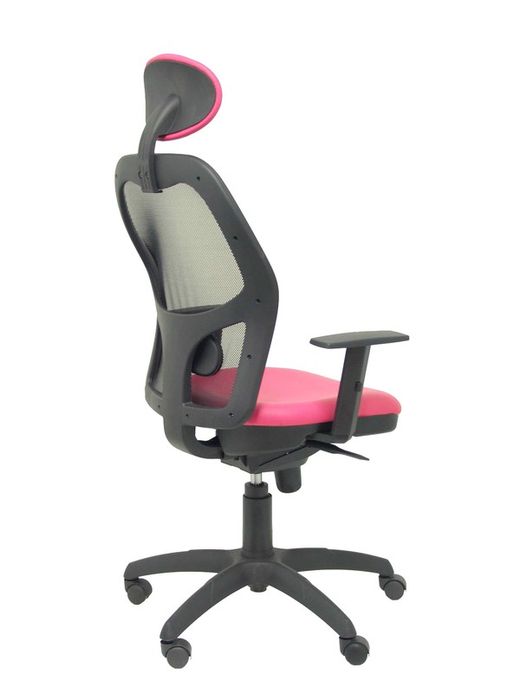 Modelo Jorquera - Silla de oficina ergonómica con mecanismo sincro, brazos regulables y ajustable en altura  Respaldo de malla transpirable en color negro y asiento tapizados en tejido SIMILPIEL color rosa (CON CABECERO)