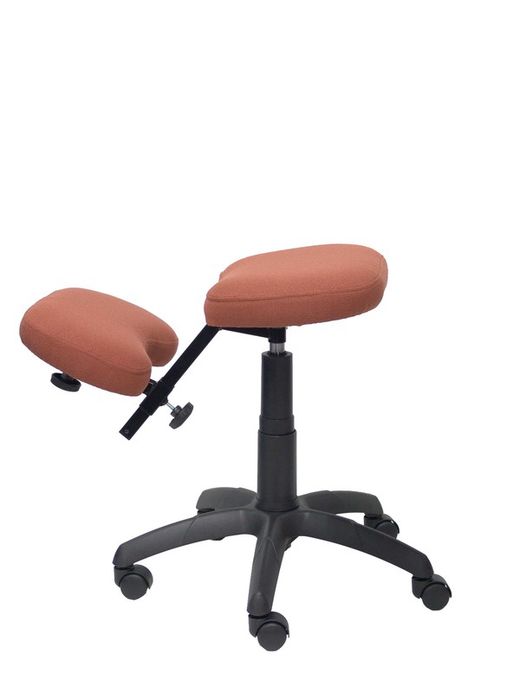 Modelo Lietor - Taburete de oficina ergonómico giratorio y regulable en altura - Asiento tapizado en tejido BALI color marrón (RODILLERA REGULABLE)