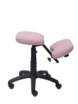 Modelo Lietor - Taburete de oficina ergonómico giratorio y regulable en altura - Asiento tapizado en tejido BALI color rosa pálido (RODILLERA REGULABLE)